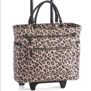 Shiraleah Monroe roller tote in leopard pattern